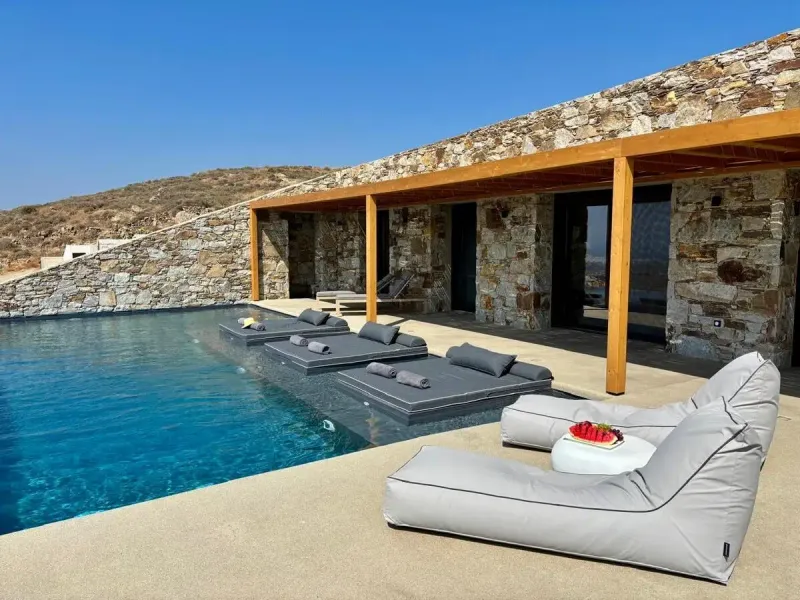 Preview of the villa from the view of the pool